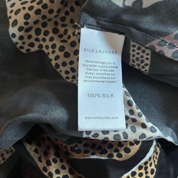 Silk Laundry short sleeve bias dress - Jaguar print - Picture 7 of 8